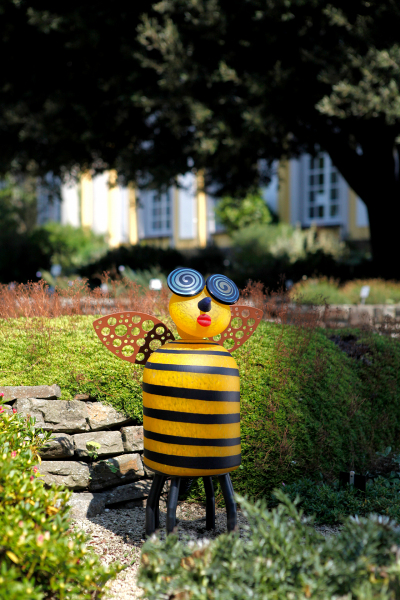 oo_suzy-bee_light-object_yellow_bot.gart_.bonn_MG_7646_BB